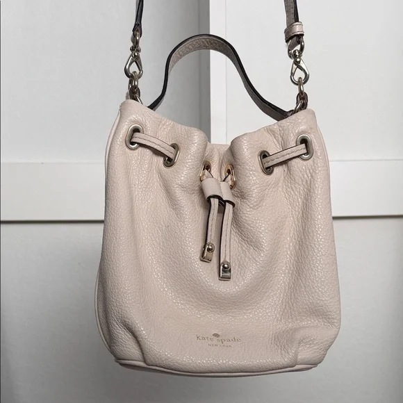 Kate Spade Pebbled Leather Drawstring Bucket Bag in Light Beige/White - Picture 1 of 10